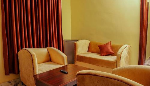 Superior King Suite
