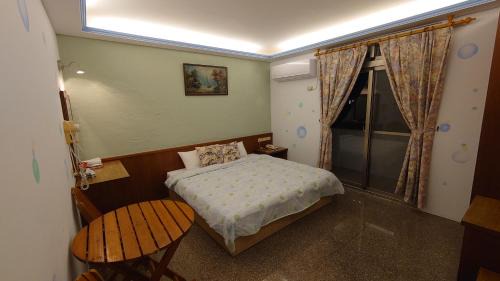 King Room with Mountain View