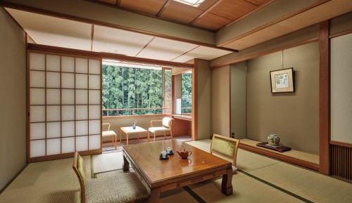 Japanese-Style Room / Western₋Style Room