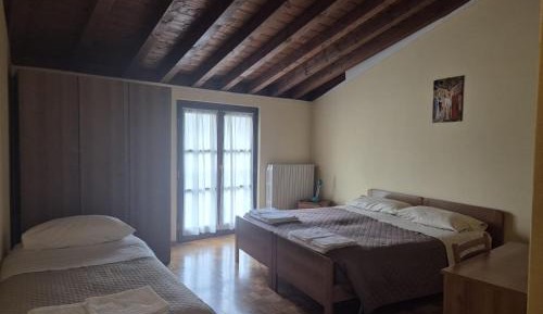 Triple Room with Private Bathroom