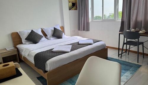 Deluxe Double Room (2 Adults + 1 Child)