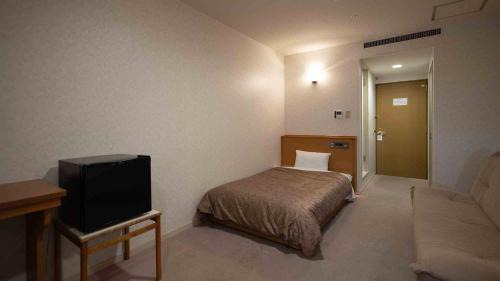 Semi-Double Room - Non-Smoking