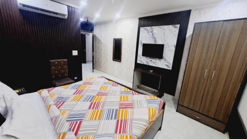 Deluxe Single Room
