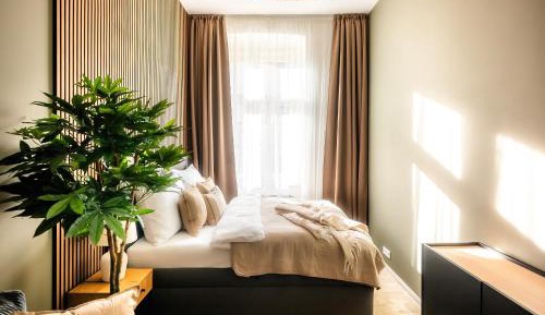 Two-Bedroom Deluxe Apartment with Balcony