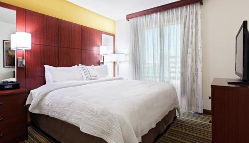 Deluxe Two-Bedroom Suite