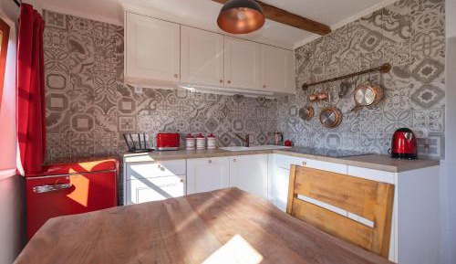 One-Bedroom Holiday Home