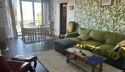 Three-Bedroom Holiday Home 