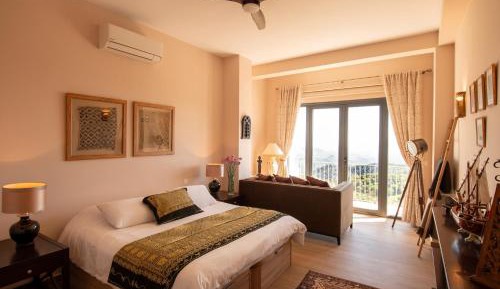 Queen Room with Balcony