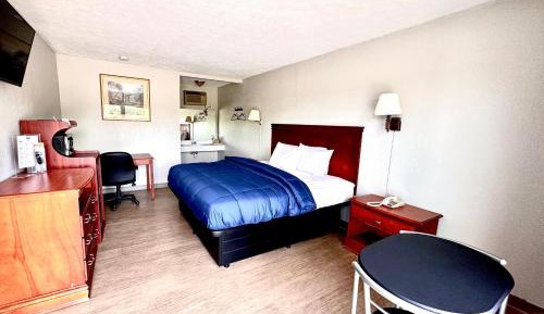 Standard King Room