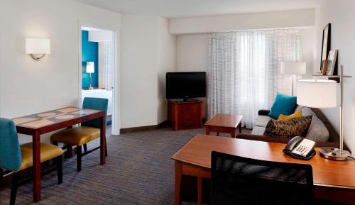 One-Bedroom Queen Suite with Sofa Bed