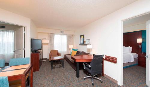 Two-Bedroom Suite