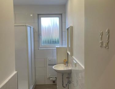 Basic Triple Room with Shared Bathroom