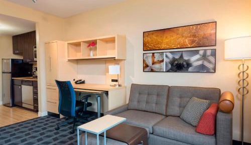 King Studio with Sofa Bed