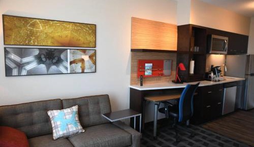 King Studio with Sofa Bed