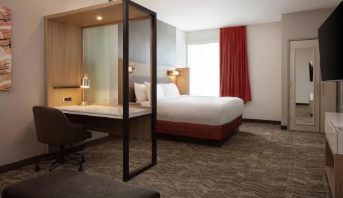 King Suite with Trundle Bed