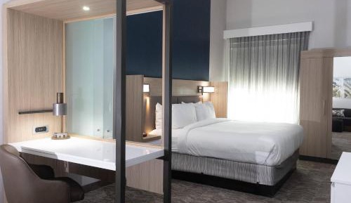 King Suite with Trundle Bed