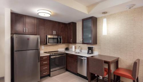 One-Bedroom Corner King Suite with Sofa Bed