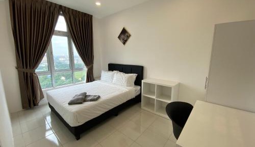 Two-Bedroom Apartment with City View