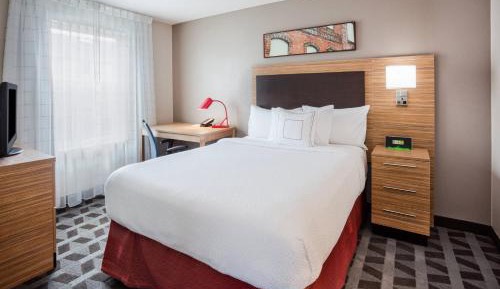 Two-Bedroom Queen Suite with Sofa Bed