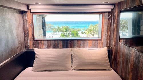 Bed in 4-Bed Dormitory Room