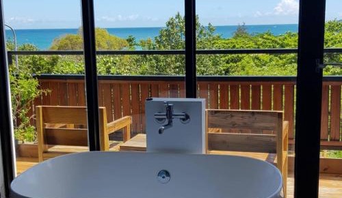 Deluxe Double Room with Balcony and Sea View