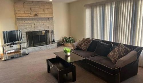 Three-Bedroom Apartment with Balcony