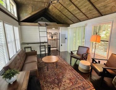 Deluxe Family Suite