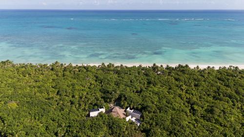 Villa - Beach Front