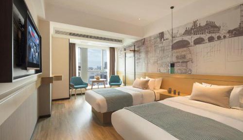 Standard Twin Room with Mountain View