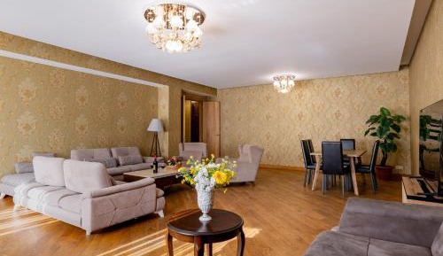 Five-Bedroom Apartment