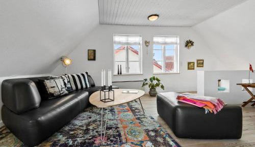 Four-Bedroom Holiday Home