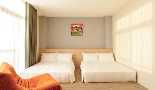 Quadruple Room with Private Bathroom