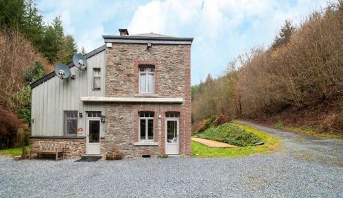 Three-Bedroom Holiday Home 