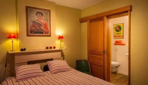 Double Room with Private Bathroom