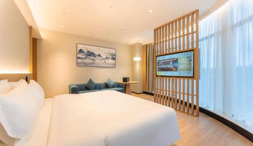 Suite with City View