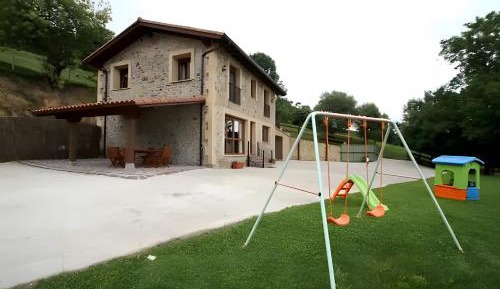 Three-Bedroom Superior Apartment