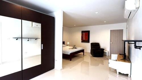 Three-Bedroom Apartment - High Floor