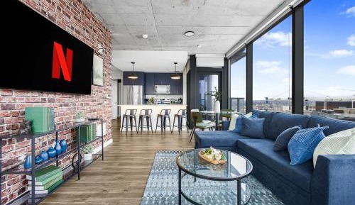 Two-Bedroom Apartment with City View