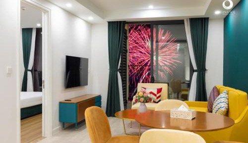 Two-Bedroom Apartment with Balcony and Sea View