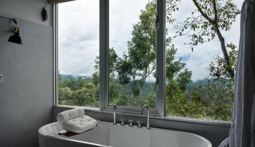 Premium Suite with sunrise view with FREE Guided Nature Walk and Stargazing facility