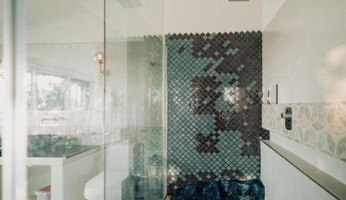 Suite with Mountain View