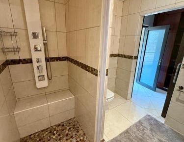 Suite with River View