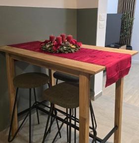 One-Bedroom Apartment with Balcony