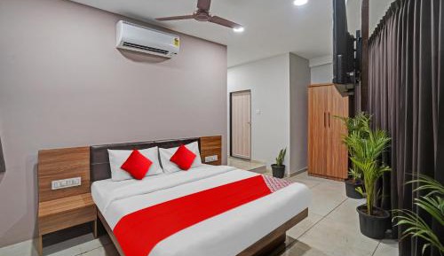 Superior Deluxe Double or Twin Room 