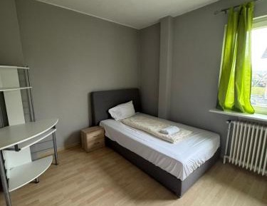 Single Room with Shared Bathroom