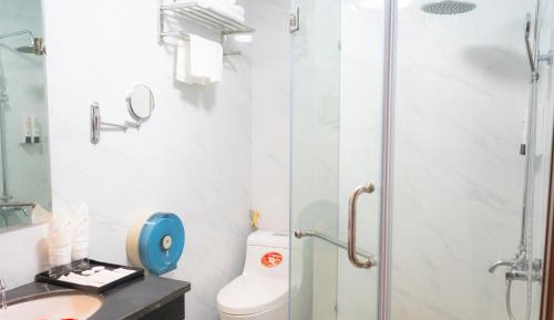 Triple Room with City View