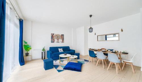 Three-Bedroom Superior Apartment