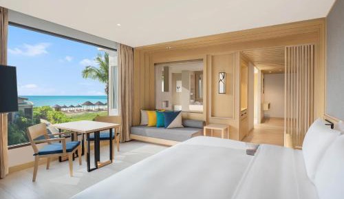 King Studio with Pool View