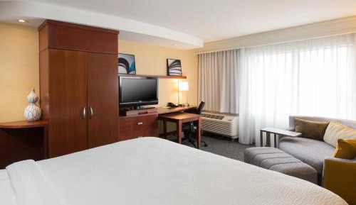 King Room with Sofa Bed