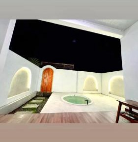 Double Room with Jacuzzi 